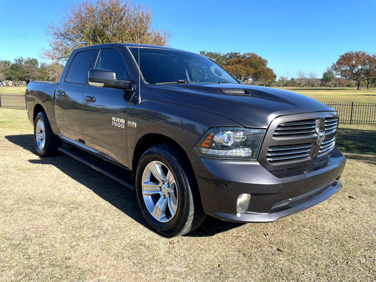 RAM 1500 Sport Crew Cab SWB 2WD 2017