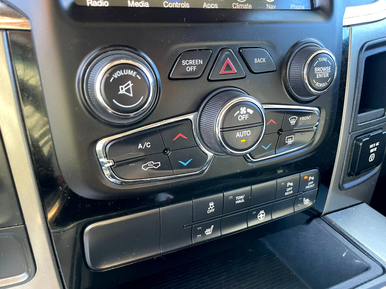 RAM 1500 Sport Crew Cab SWB 2WD 2017