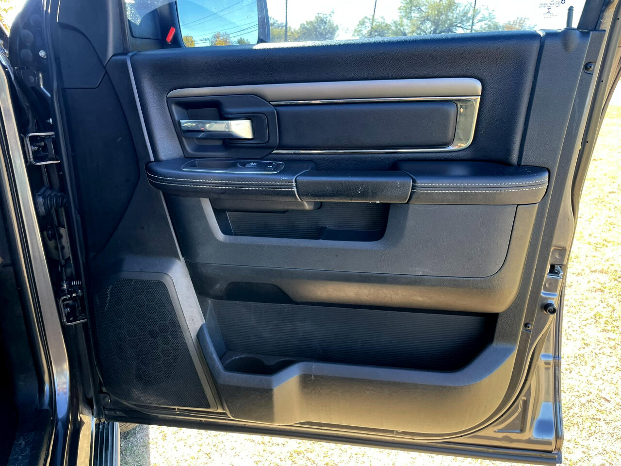 RAM 1500 Sport Crew Cab SWB 2WD 2017