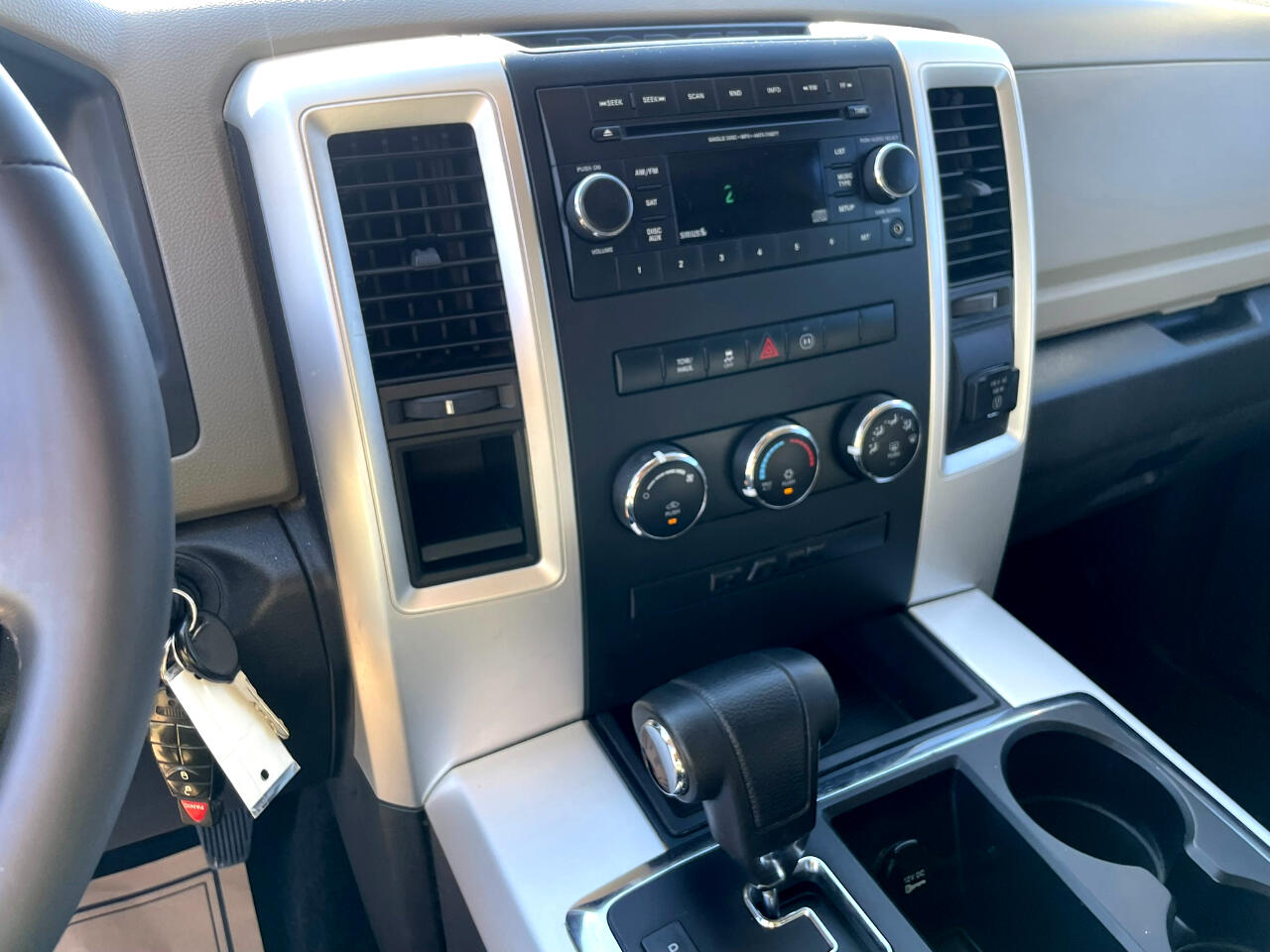 RAM 1500 SLT Crew Cab 2WD 2012