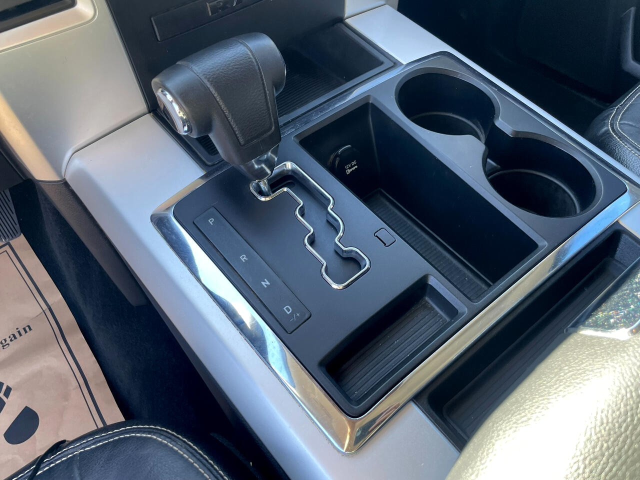 RAM 1500 SLT Crew Cab 2WD 2012