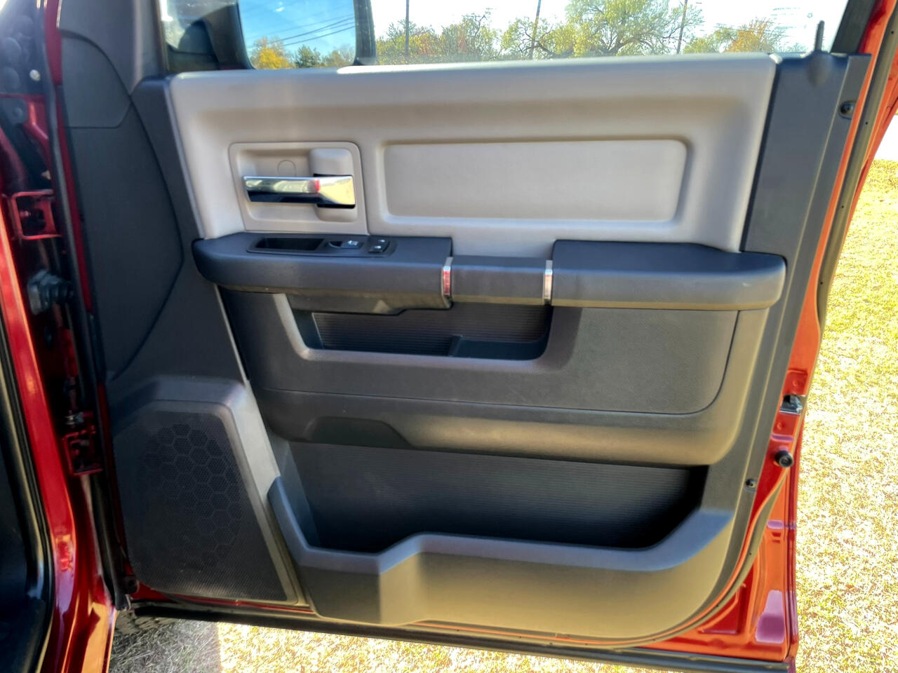 RAM 1500 SLT Crew Cab 2WD 2012