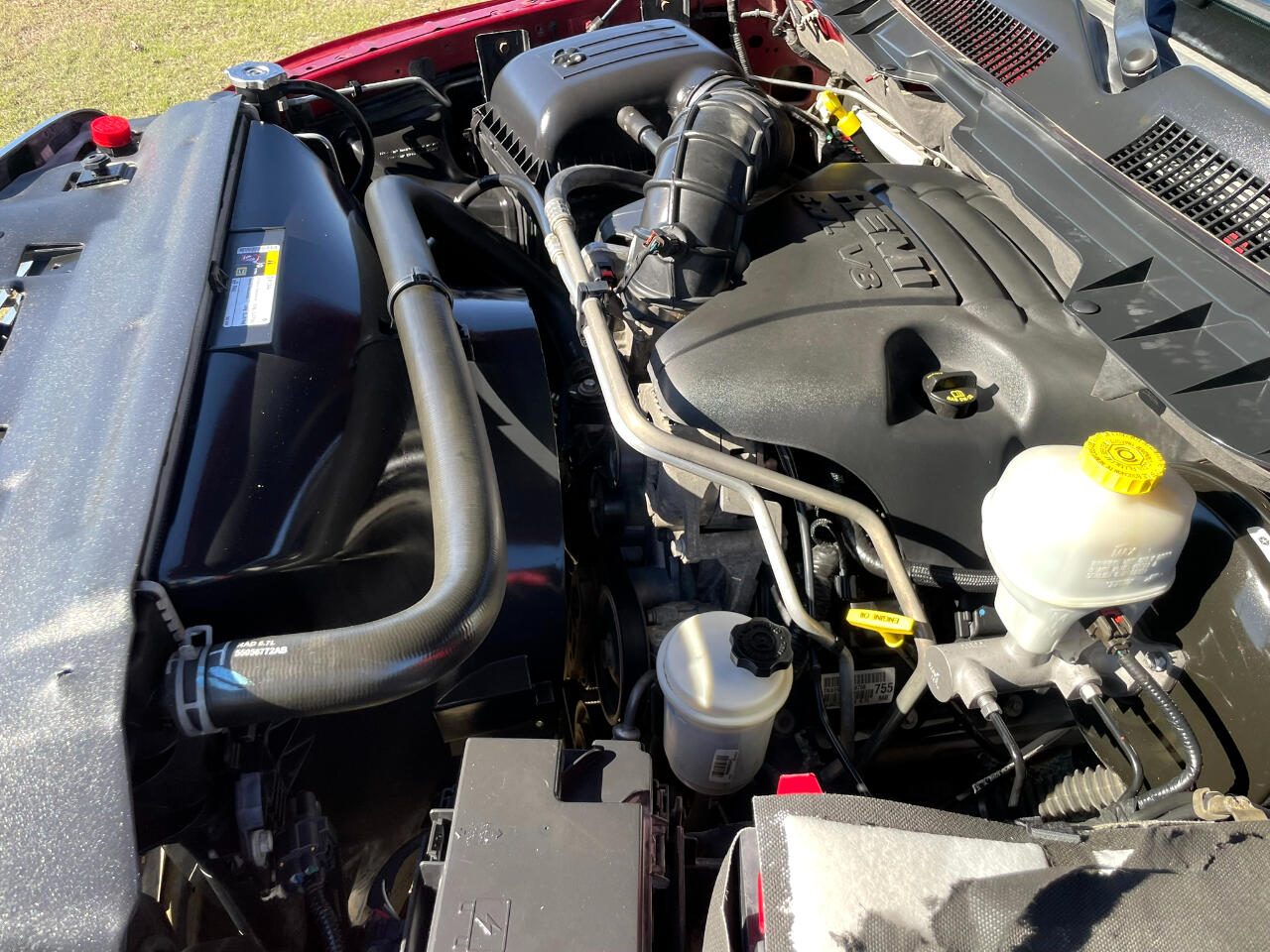 RAM 1500 SLT Crew Cab 2WD 2012