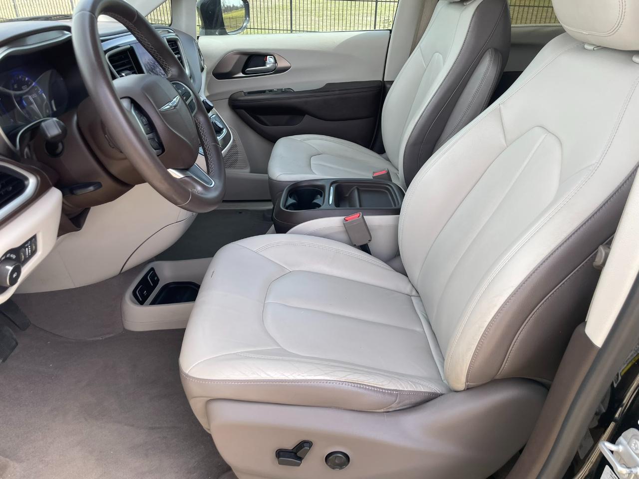 Chrysler Pacifica Touring-L 2017