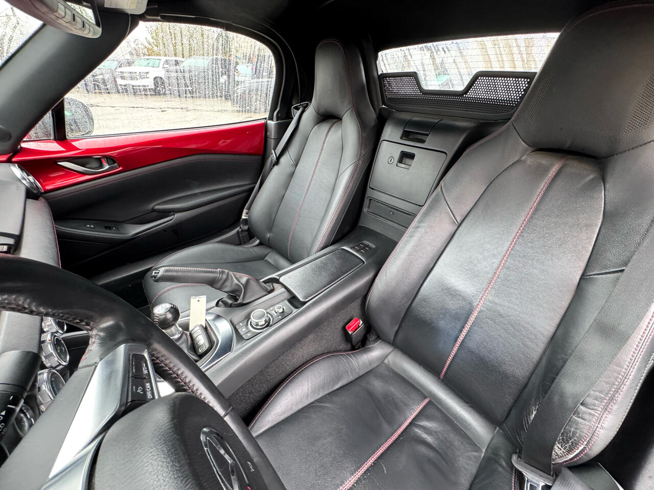 Mazda MX-5 Miata Grand Touring 6AT 2016