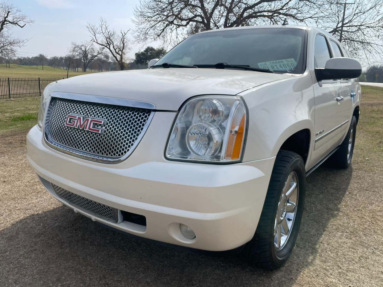 GMC Yukon Denali 2WD 2013