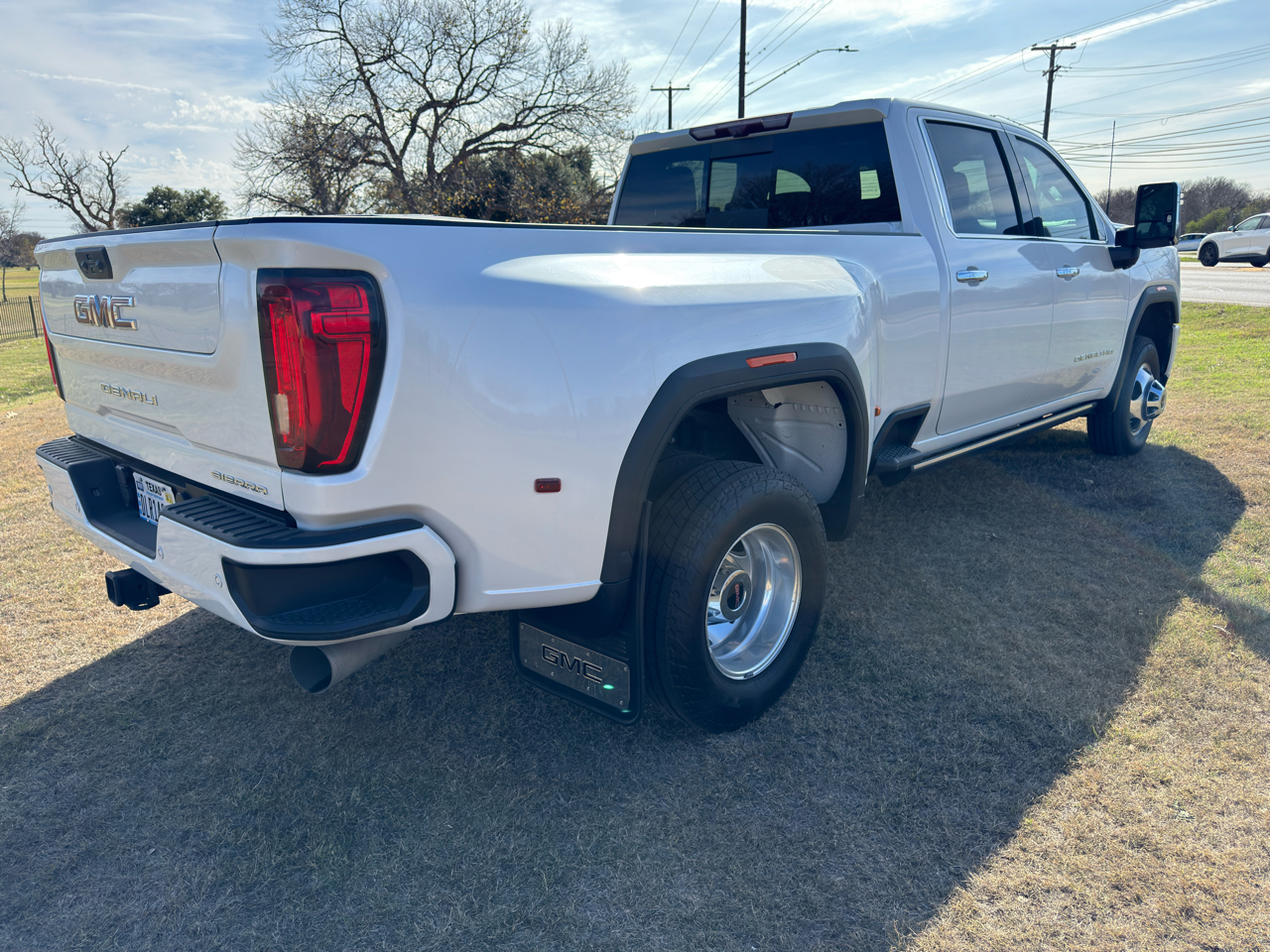 GMC Sierra 3500HD Denali Crew Cab Long Box 4WD 2023