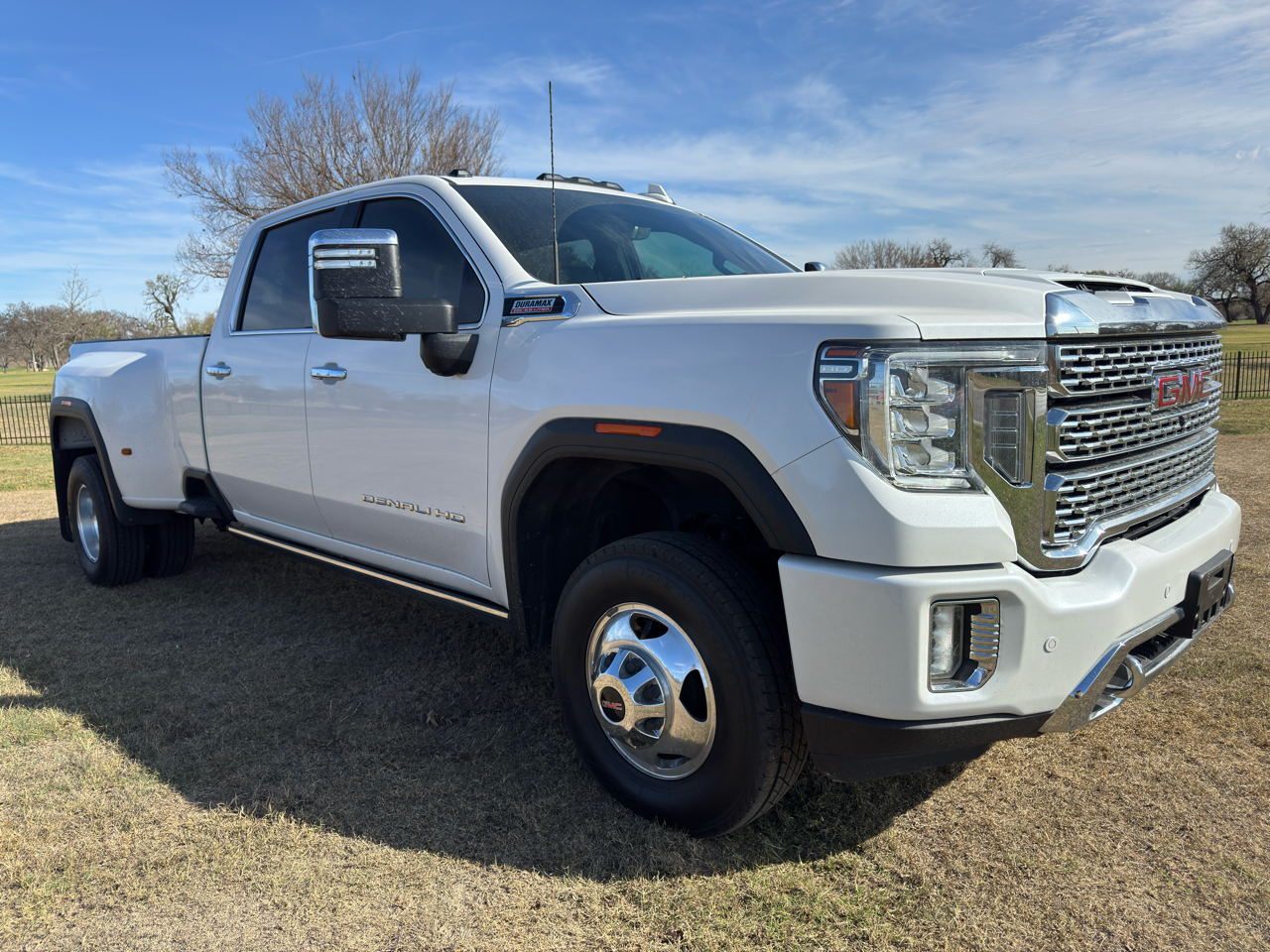GMC Sierra 3500HD Denali Crew Cab Long Box 4WD 2023