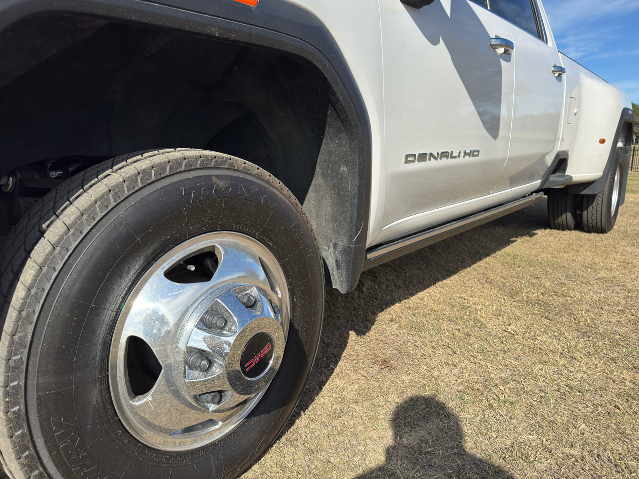 GMC Sierra 3500HD Denali Crew Cab Long Box 4WD 2023