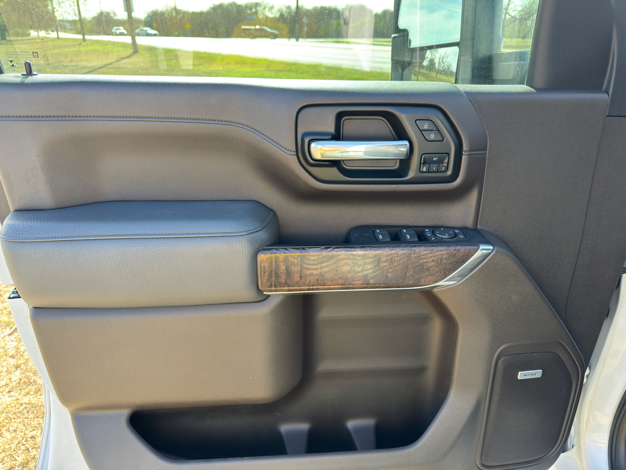 GMC Sierra 3500HD Denali Crew Cab Long Box 4WD 2023