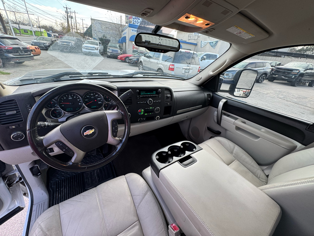 Chevrolet Silverado 2500HD LT Crew Cab 4WD 2011