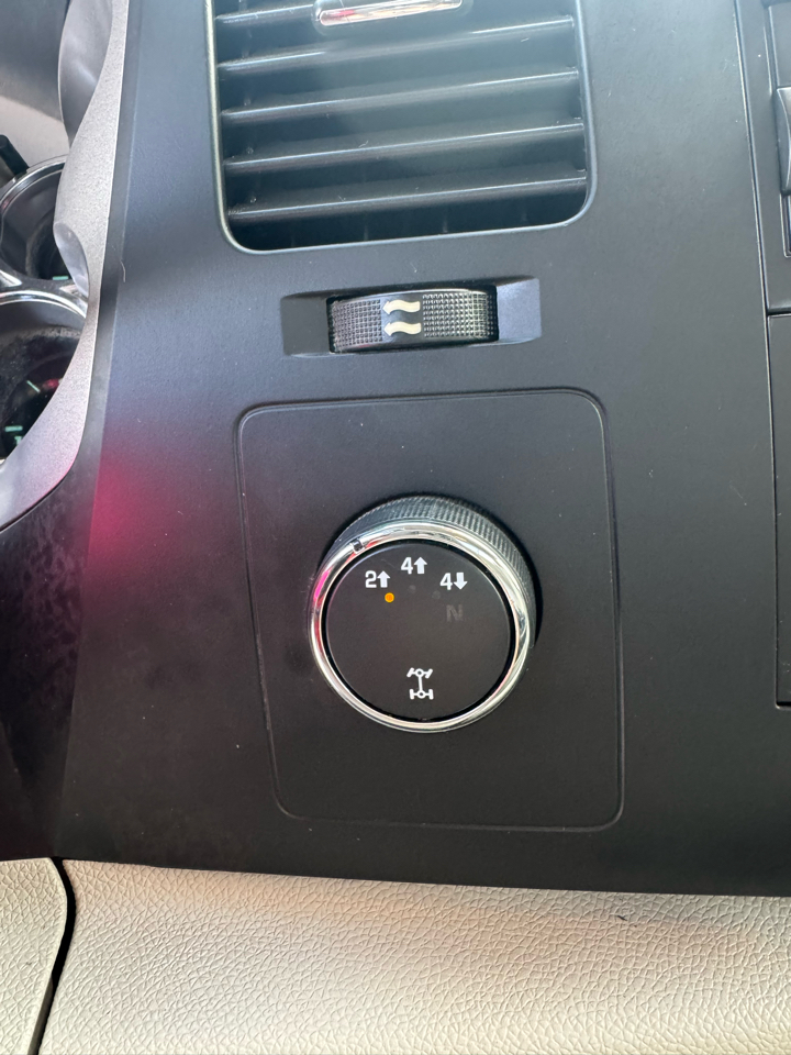 Chevrolet Silverado 2500HD LT Crew Cab 4WD 2011