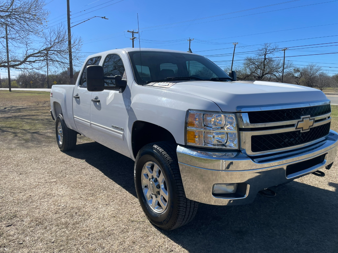 Chevrolet Silverado 2500HD LT Crew Cab 4WD 2011