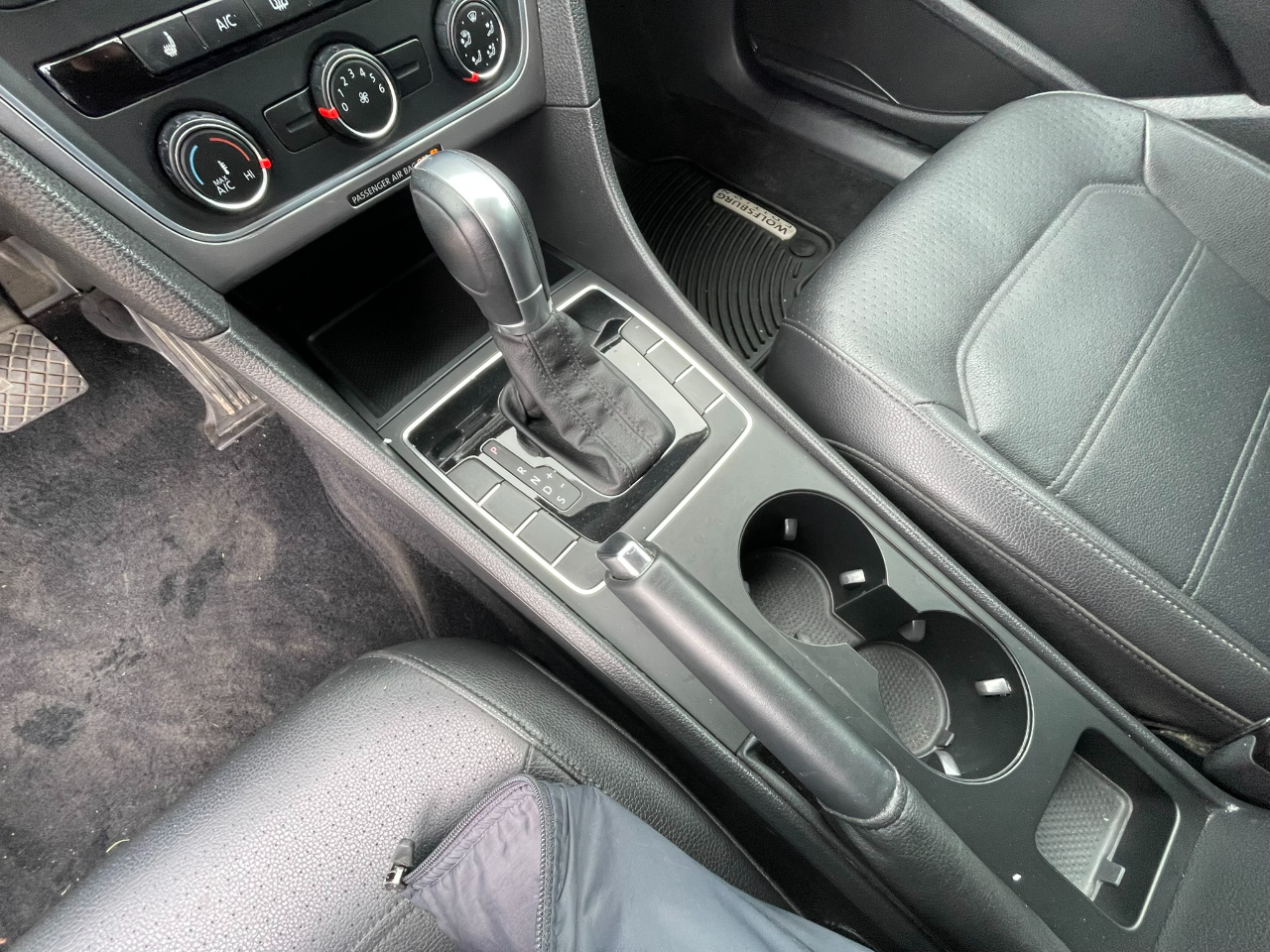 Volkswagen Passat Wolfsburg Edition 6A 2015