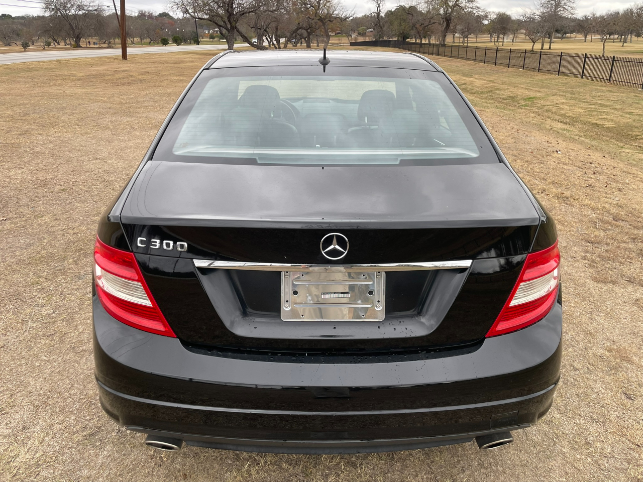 Mercedes-Benz C-Class C300 Luxury Sedan 2011