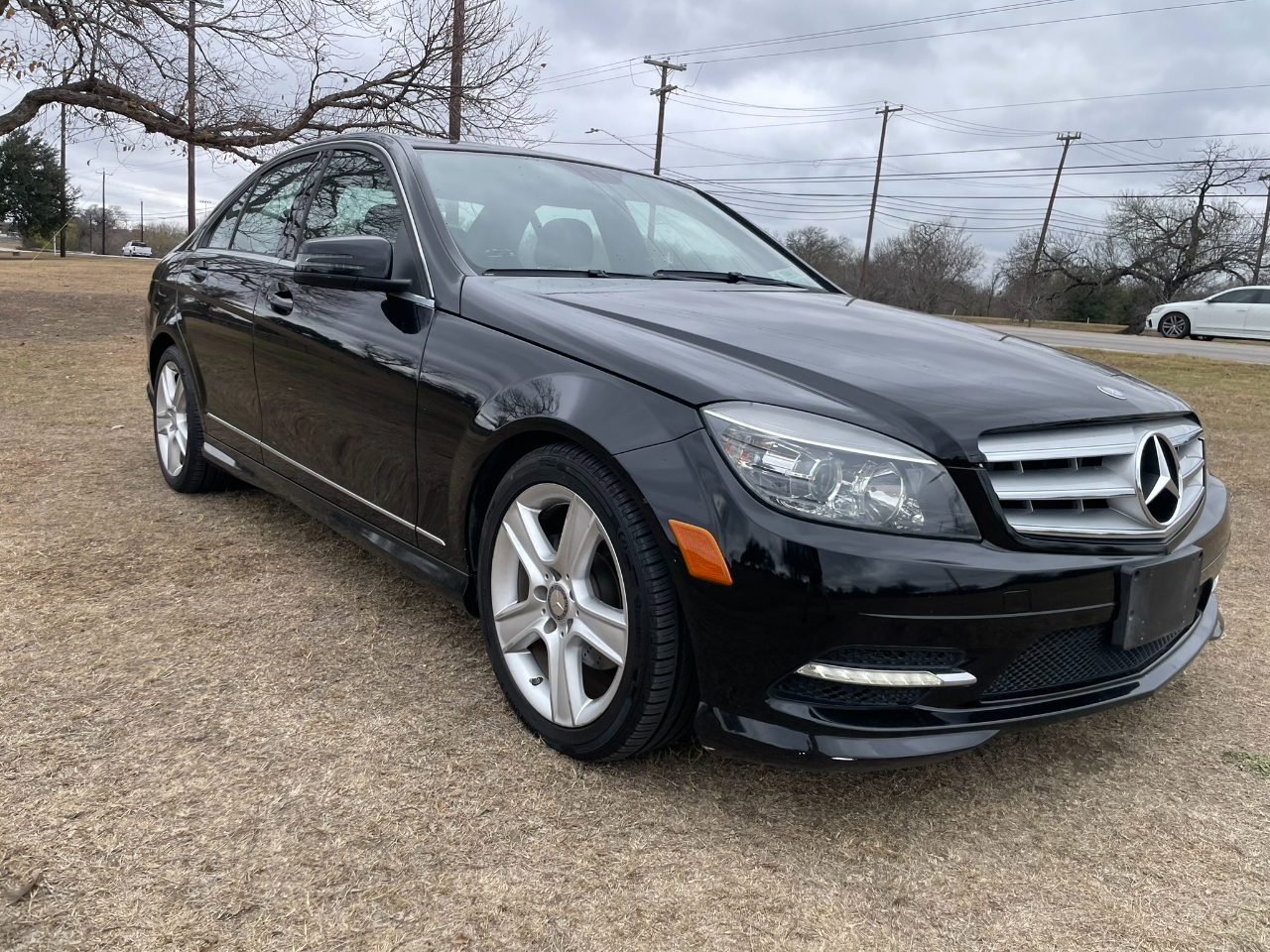 Mercedes-Benz C-Class C300 Luxury Sedan 2011