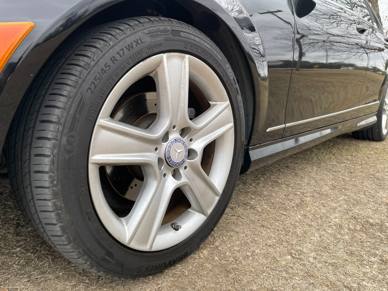 Mercedes-Benz C-Class C300 Luxury Sedan 2011