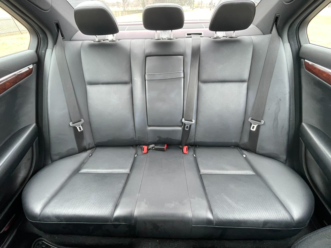 Mercedes-Benz C-Class C300 Luxury Sedan 2011