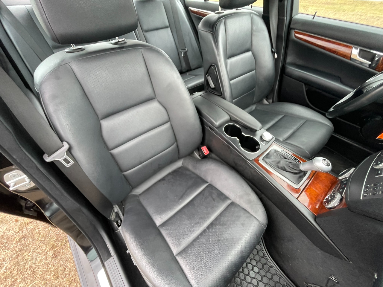 Mercedes-Benz C-Class C300 Luxury Sedan 2011