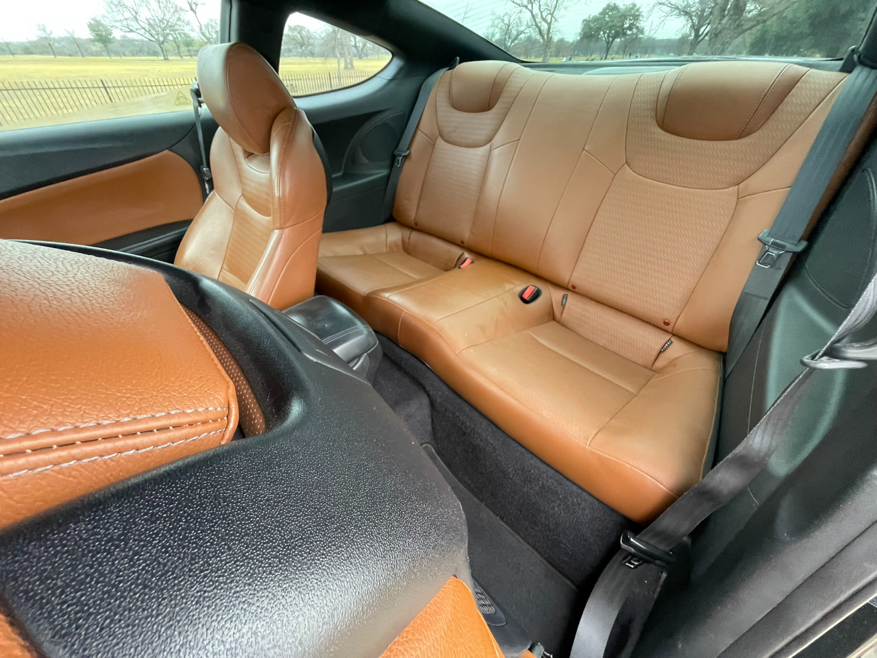 Hyundai Genesis Coupe 3.8 Ultimate 6MT 2015