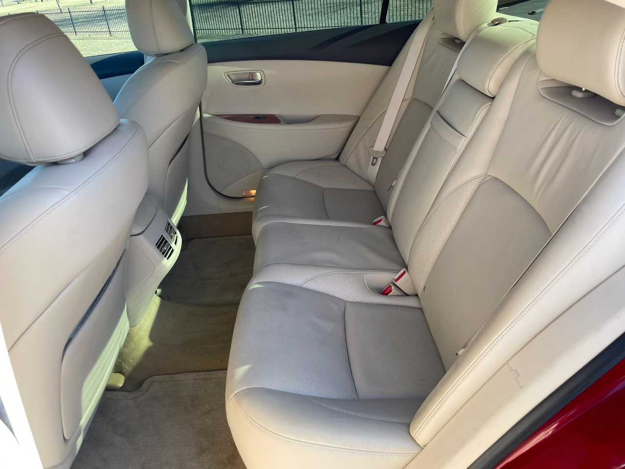 Lexus ES 350 Sedan 2012