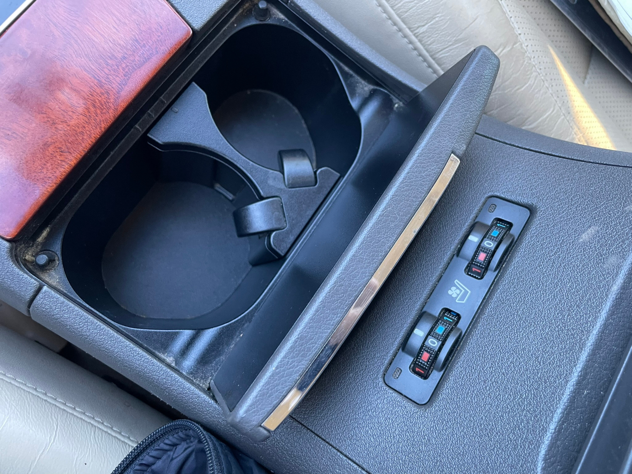 Lexus ES 350 Sedan 2012