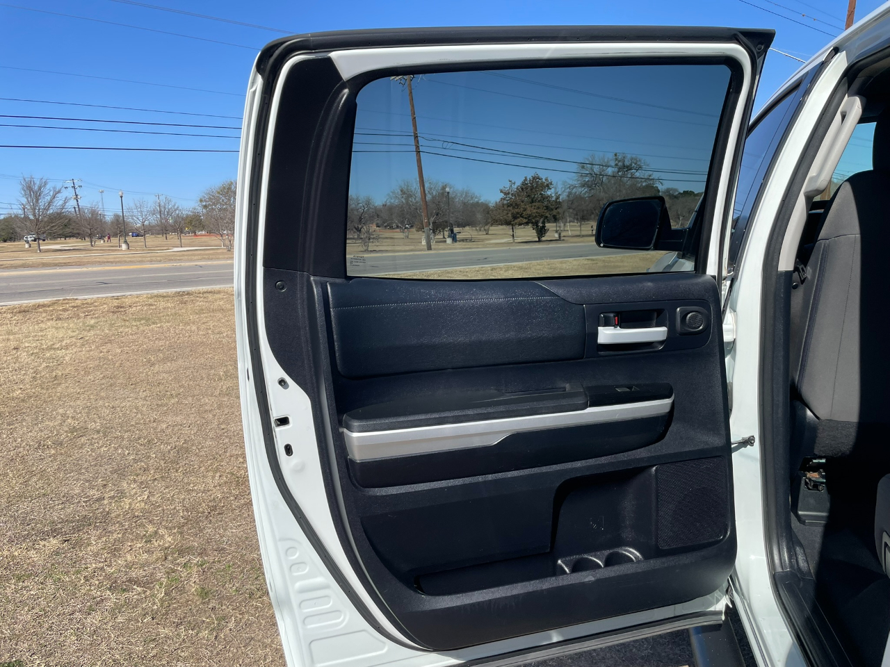 Toyota Tundra SR5 5.7L V8 FFV CrewMax 4WD 2014