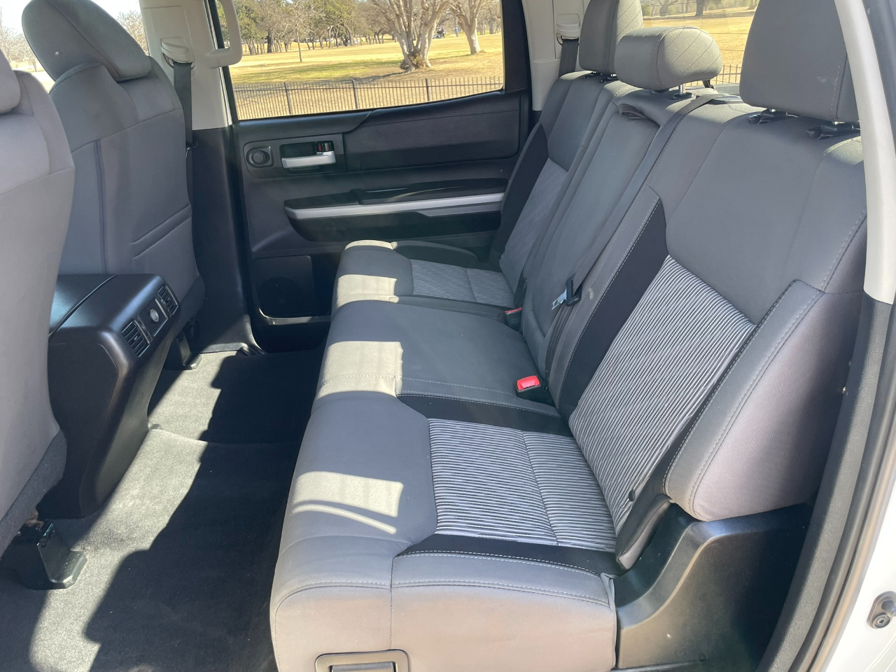 Toyota Tundra SR5 5.7L V8 FFV CrewMax 4WD 2014