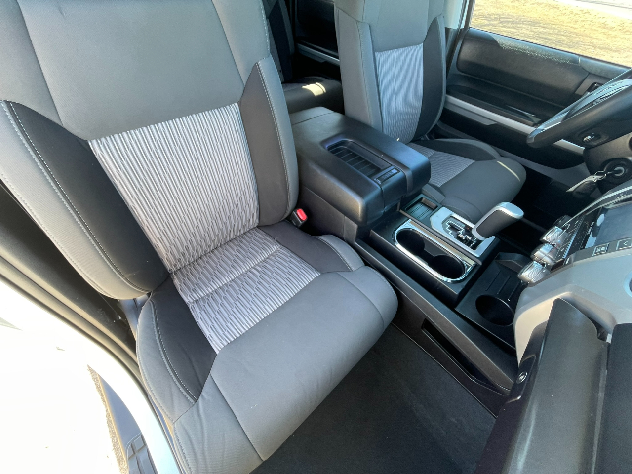 Toyota Tundra SR5 5.7L V8 FFV CrewMax 4WD 2014