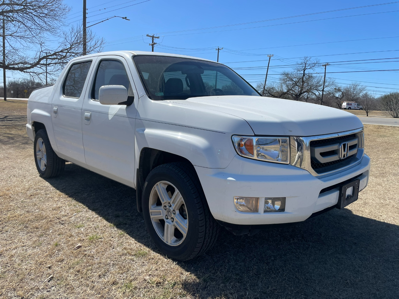 Honda Ridgeline RTL AT with MOONROOF 2011