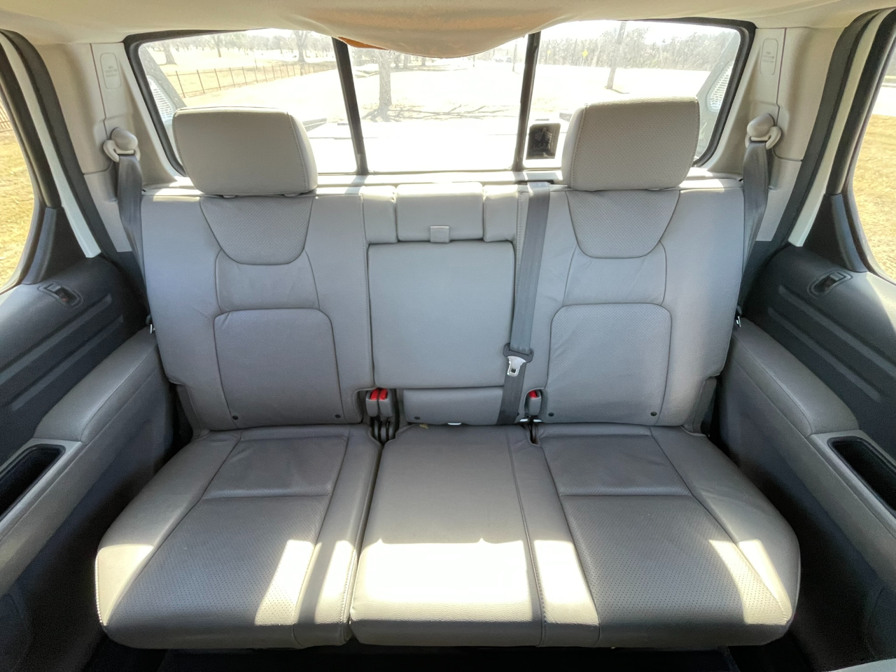 Honda Ridgeline RTL AT with MOONROOF 2011