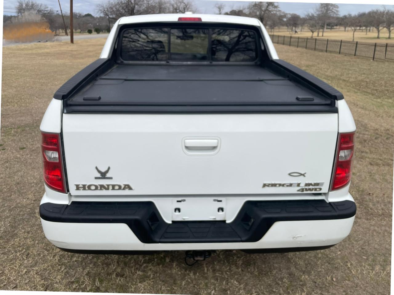 Honda Ridgeline RTL AT with MOONROOF 2011