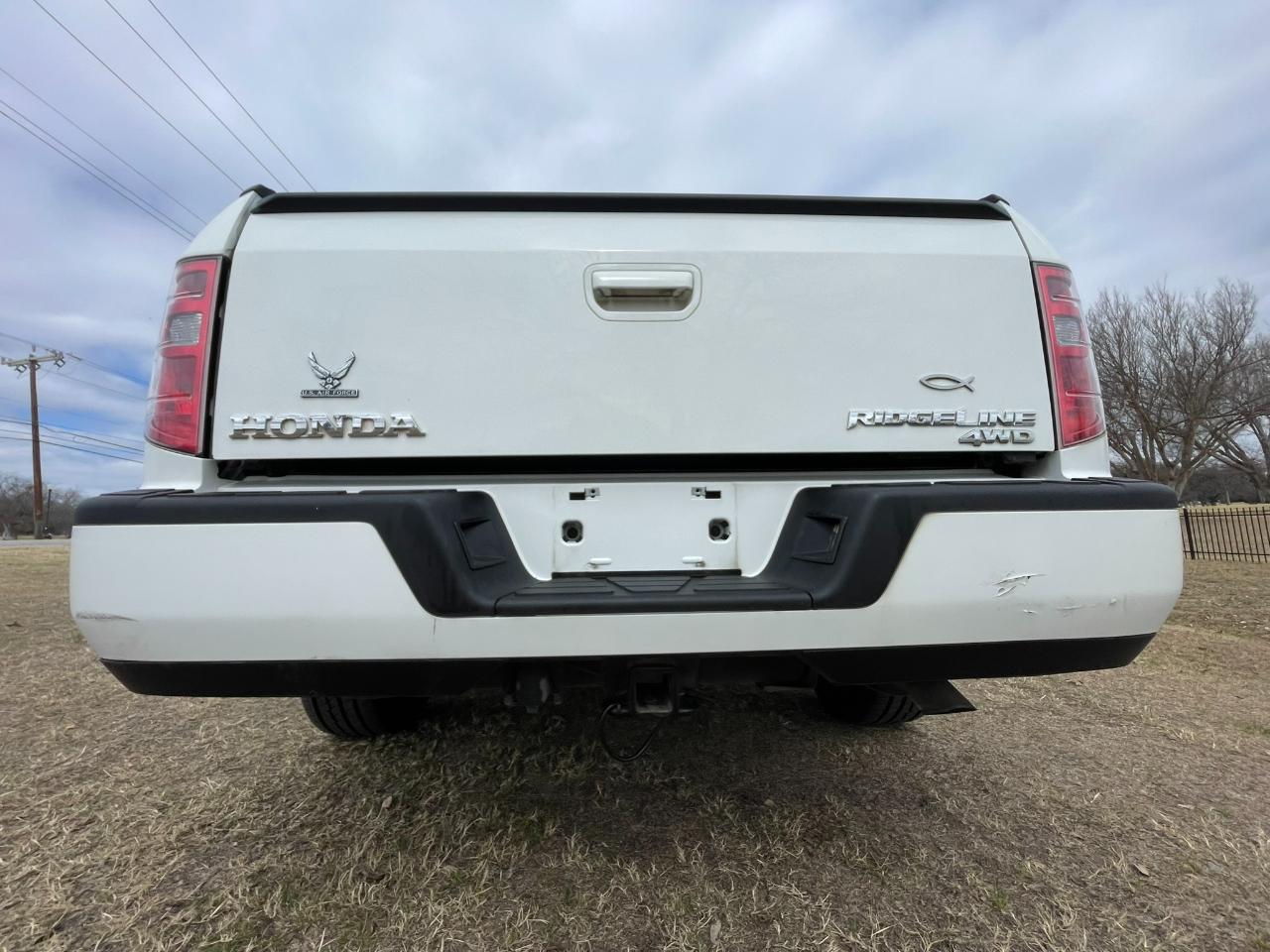 Honda Ridgeline RTL AT with MOONROOF 2011