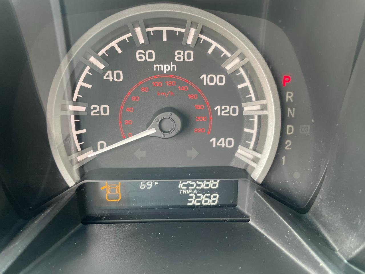 Honda Ridgeline RTL AT with MOONROOF 2011