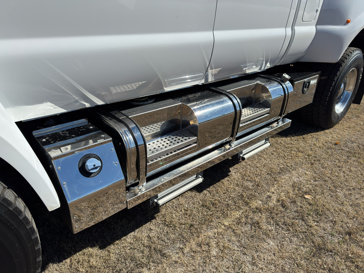 Ford F-650 Crew Cab 2WD DRW 2017