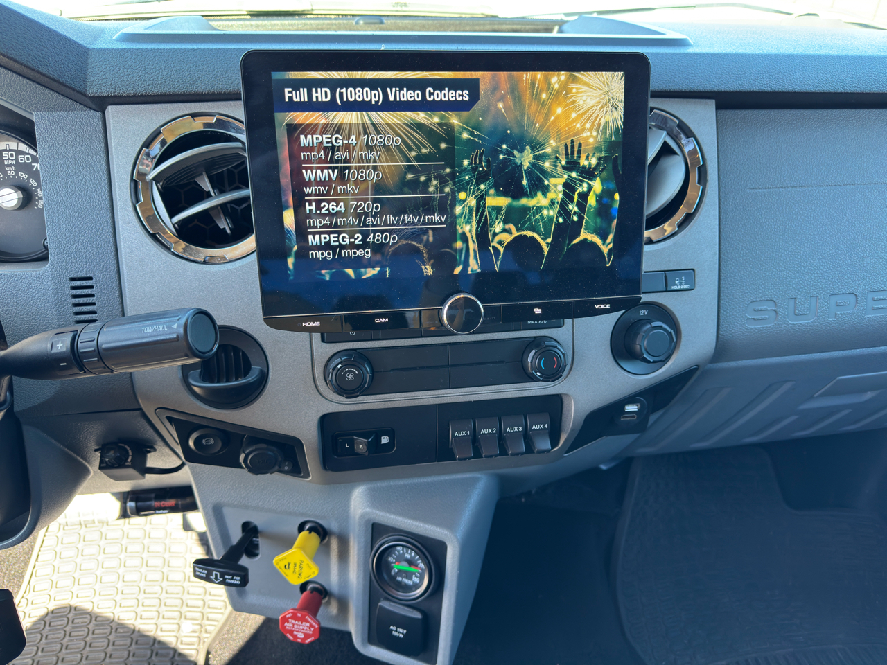 Ford F-650 Crew Cab 2WD DRW 2017