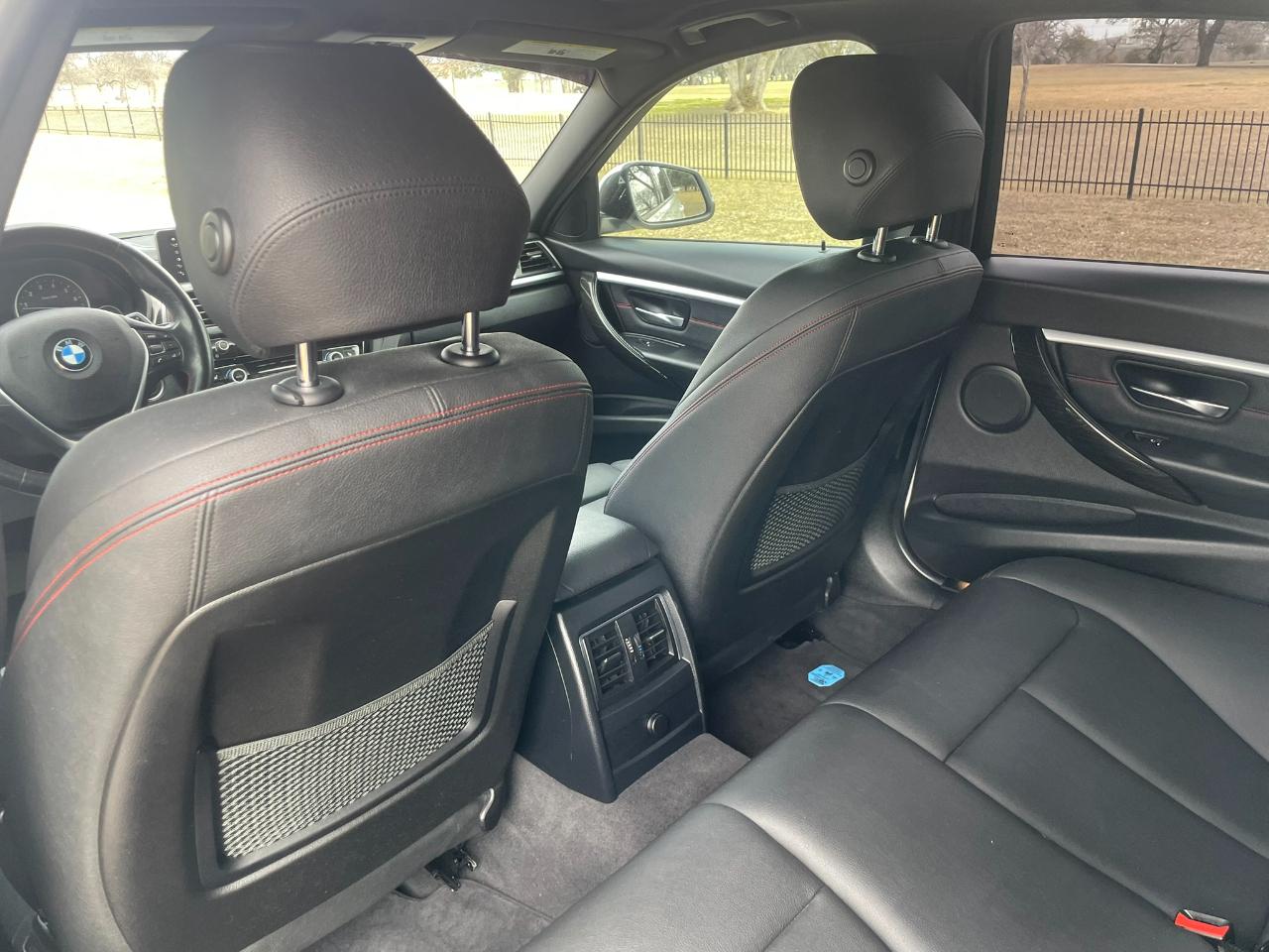 BMW 3-Series 330i SULEV Sedan 2018