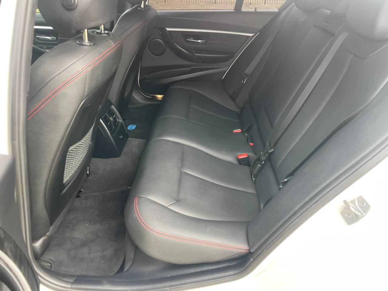 BMW 3-Series 330i SULEV Sedan 2018