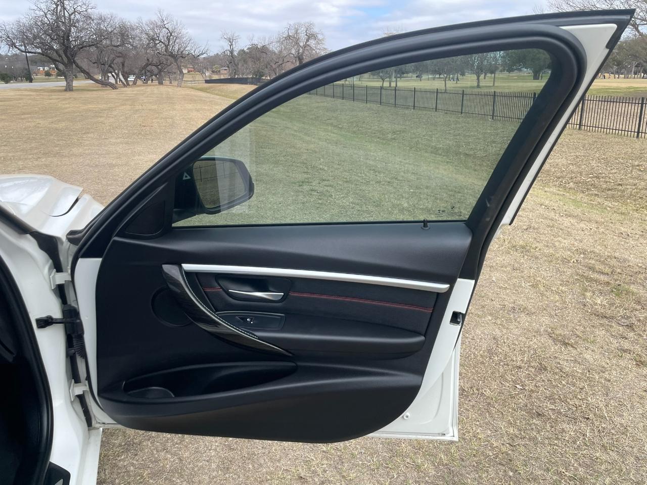 BMW 3-Series 330i SULEV Sedan 2018