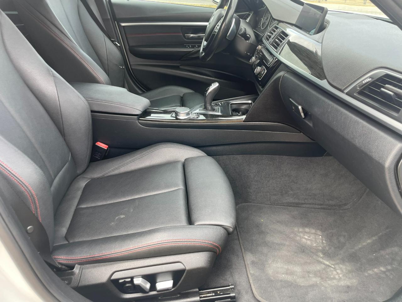 BMW 3-Series 330i SULEV Sedan 2018