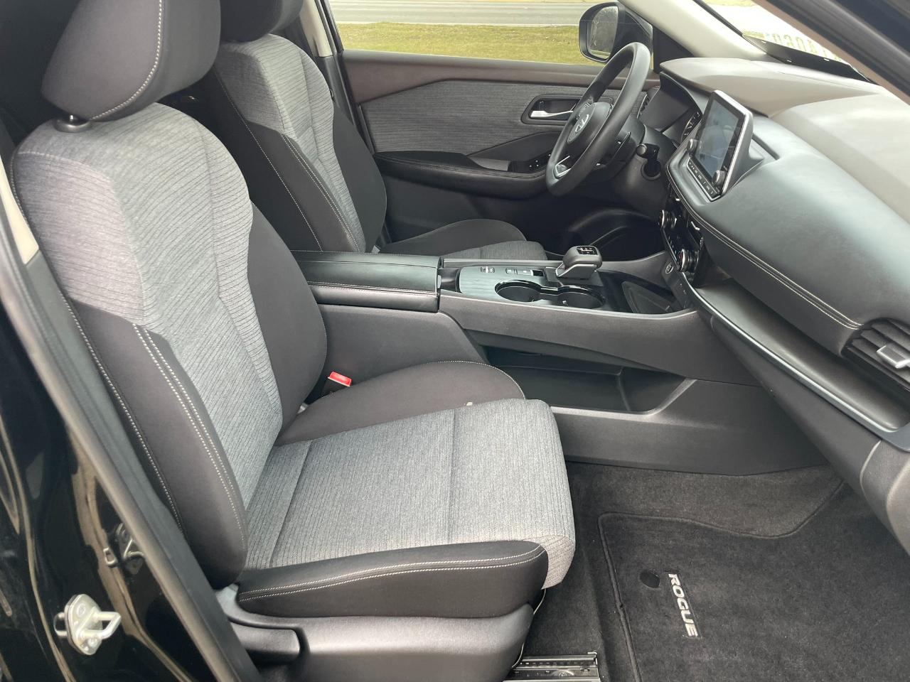 Nissan Rogue SV 2021