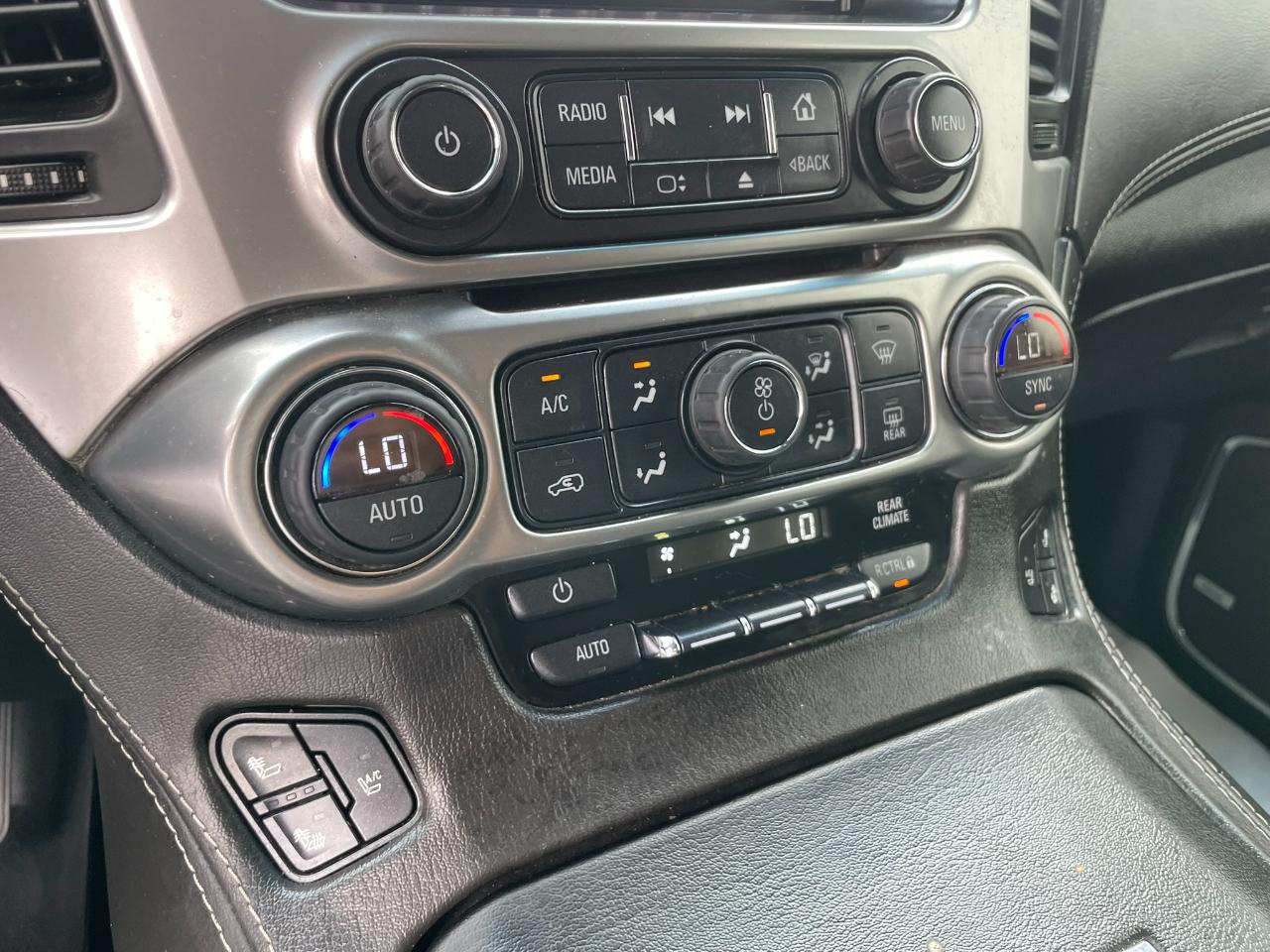 Chevrolet Tahoe 4WD 4dr Z71 2015