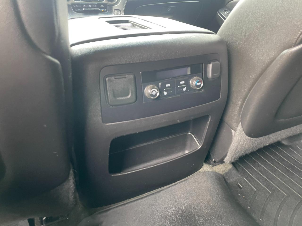 Chevrolet Tahoe 4WD 4dr Z71 2015