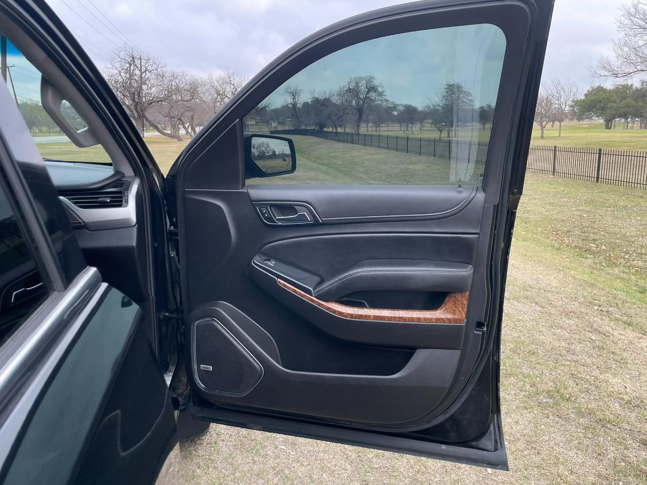 Chevrolet Tahoe 4WD 4dr Z71 2015