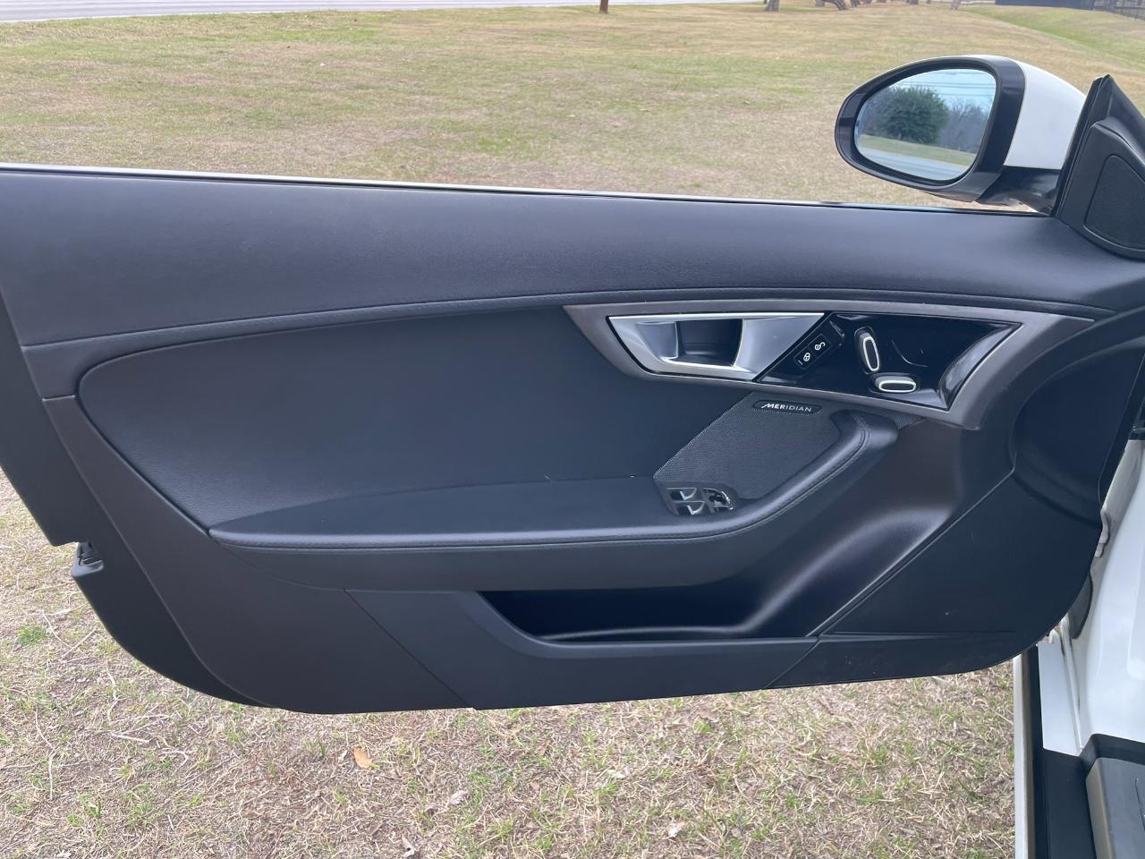 Jaguar F-Type S 2014