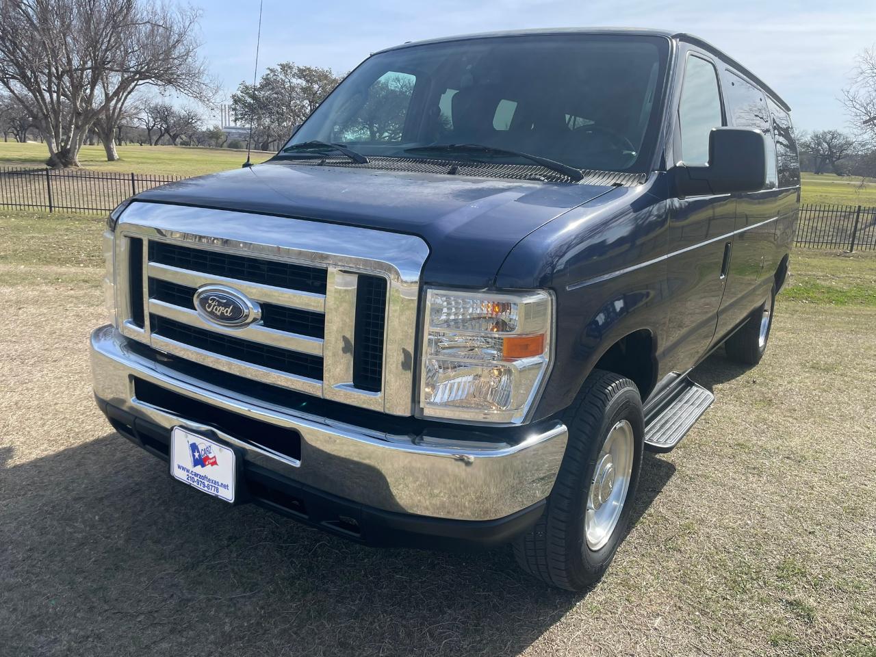 Ford Econoline E-150 XL 2013