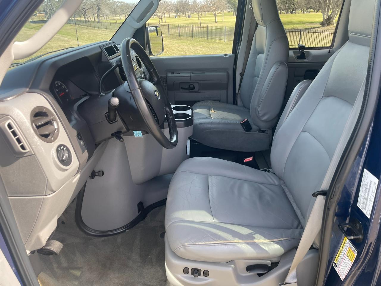 Ford Econoline E-150 XL 2013