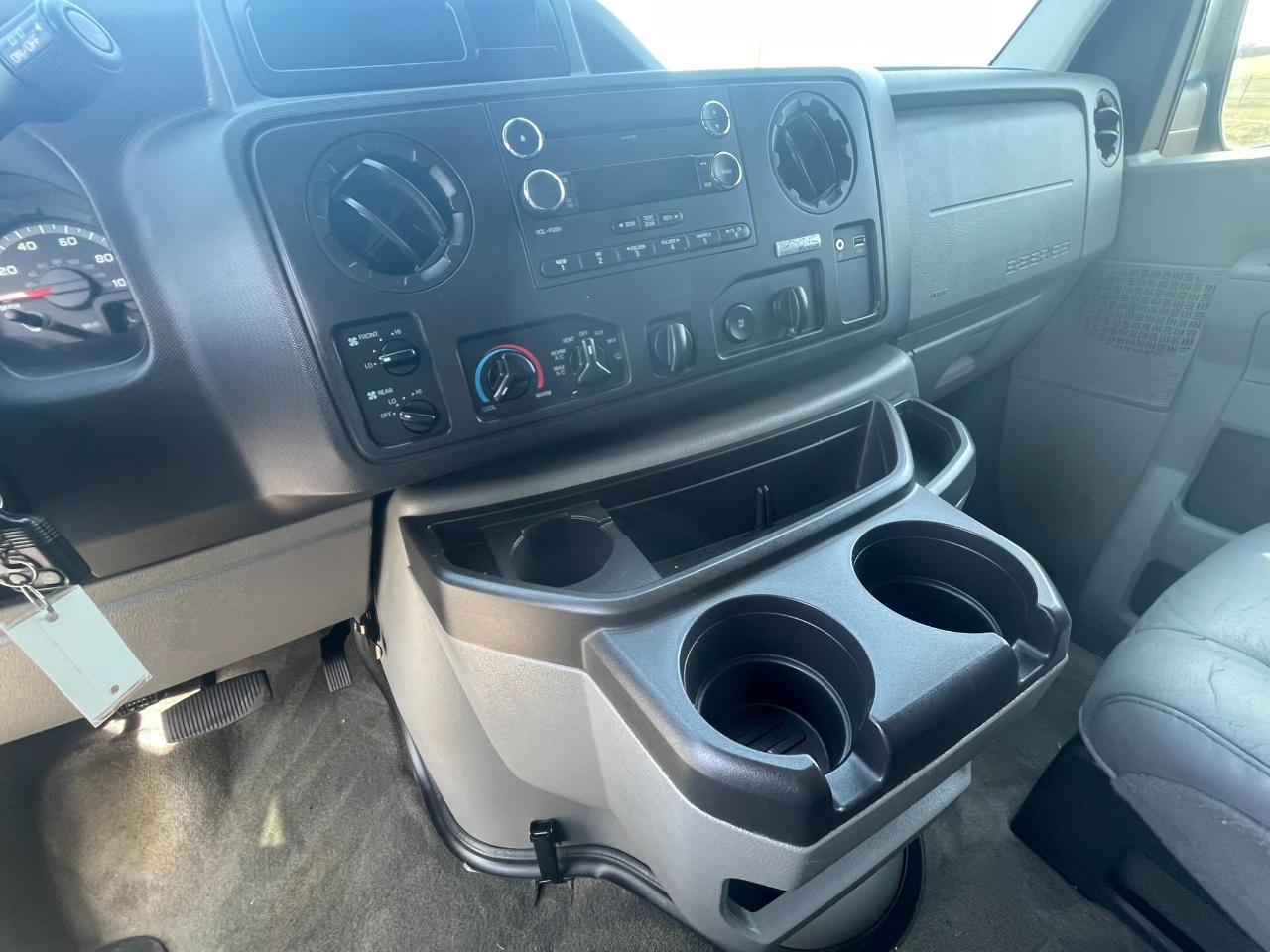 Ford Econoline E-150 XL 2013