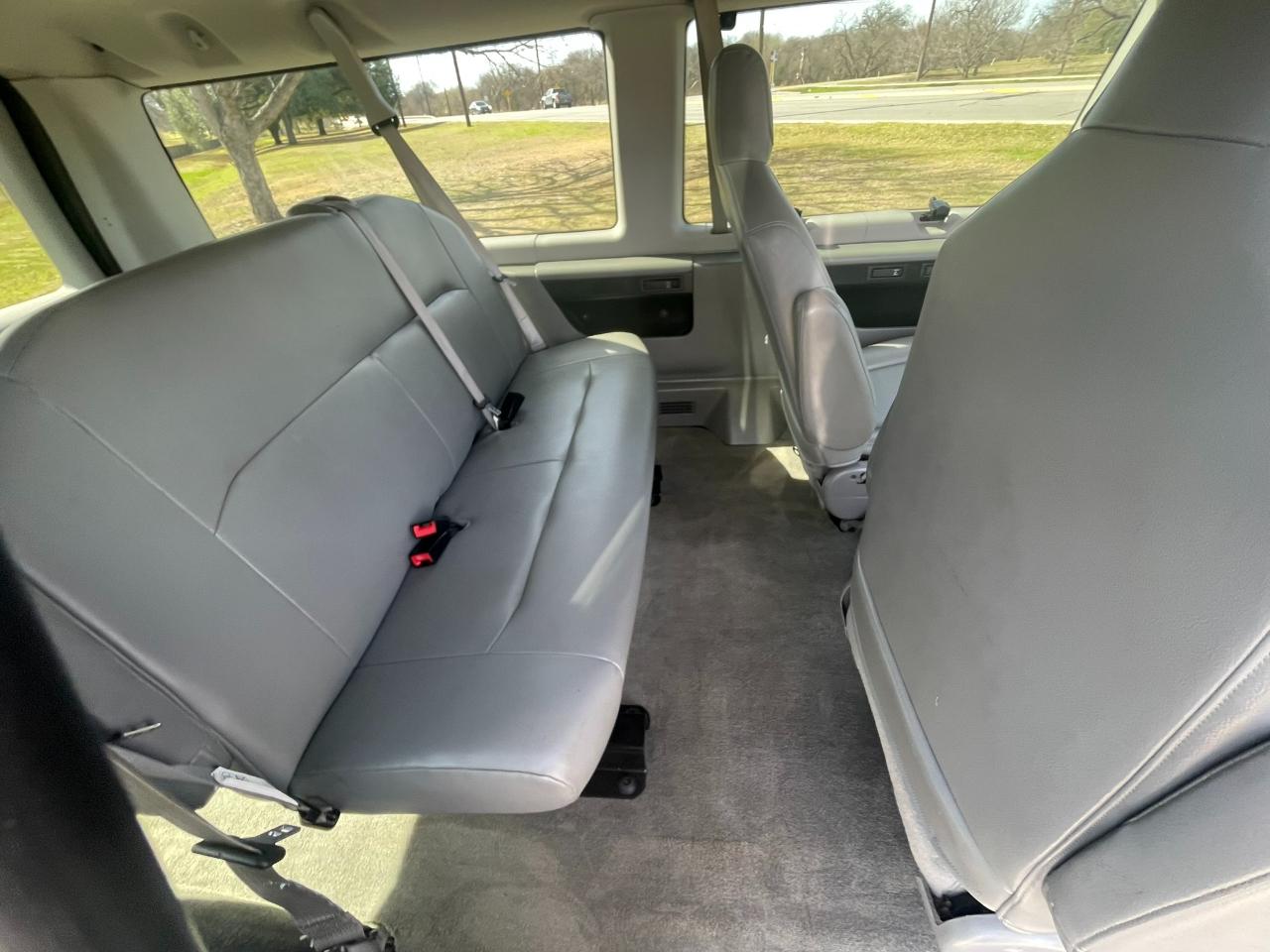 Ford Econoline E-150 XL 2013