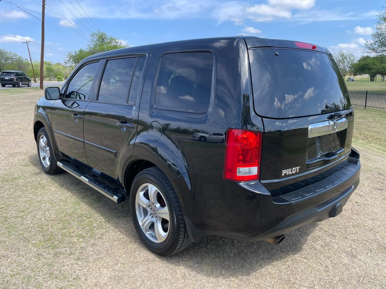 Honda Pilot EX-L 2WD 5-Spd AT with Navigation 2012